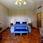 Santa Barbara Hotel 4*