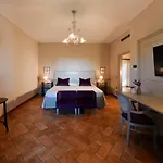 Santa Barbara Hotel