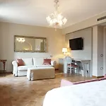 Hotel Santa Barbara