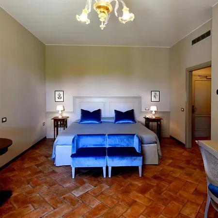 Santa Barbara Отель 4*