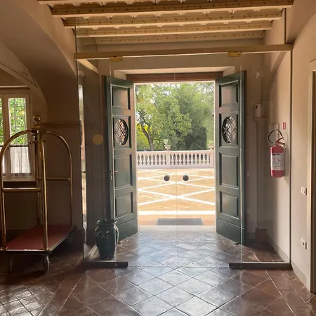 Santa Barbara Hotel