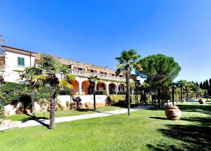 Santa Barbara Hotel 4*