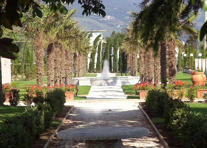 فندق Santa Barbara 4*