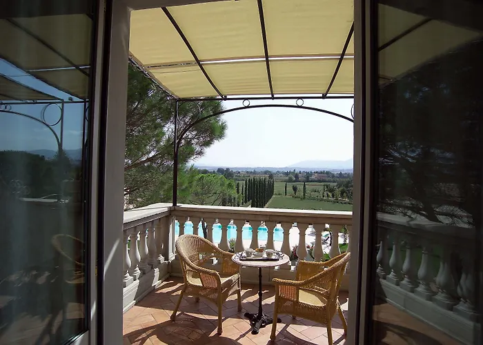 Santa Barbara فندق 4*