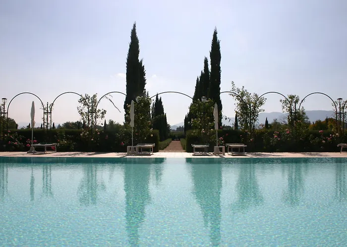 فندق Santa Barbara 4*